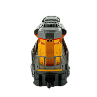 EMD SD70ACe with Nose Headlight Sound and DCC Union Pacific #8962 (Armour Yellow, gray, United States Flag)