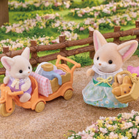 Calico Critters Sunny Picnic Set- Fennec Fox Sister & Baby